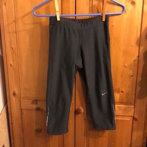 Nike gray capris with draw sting size xs